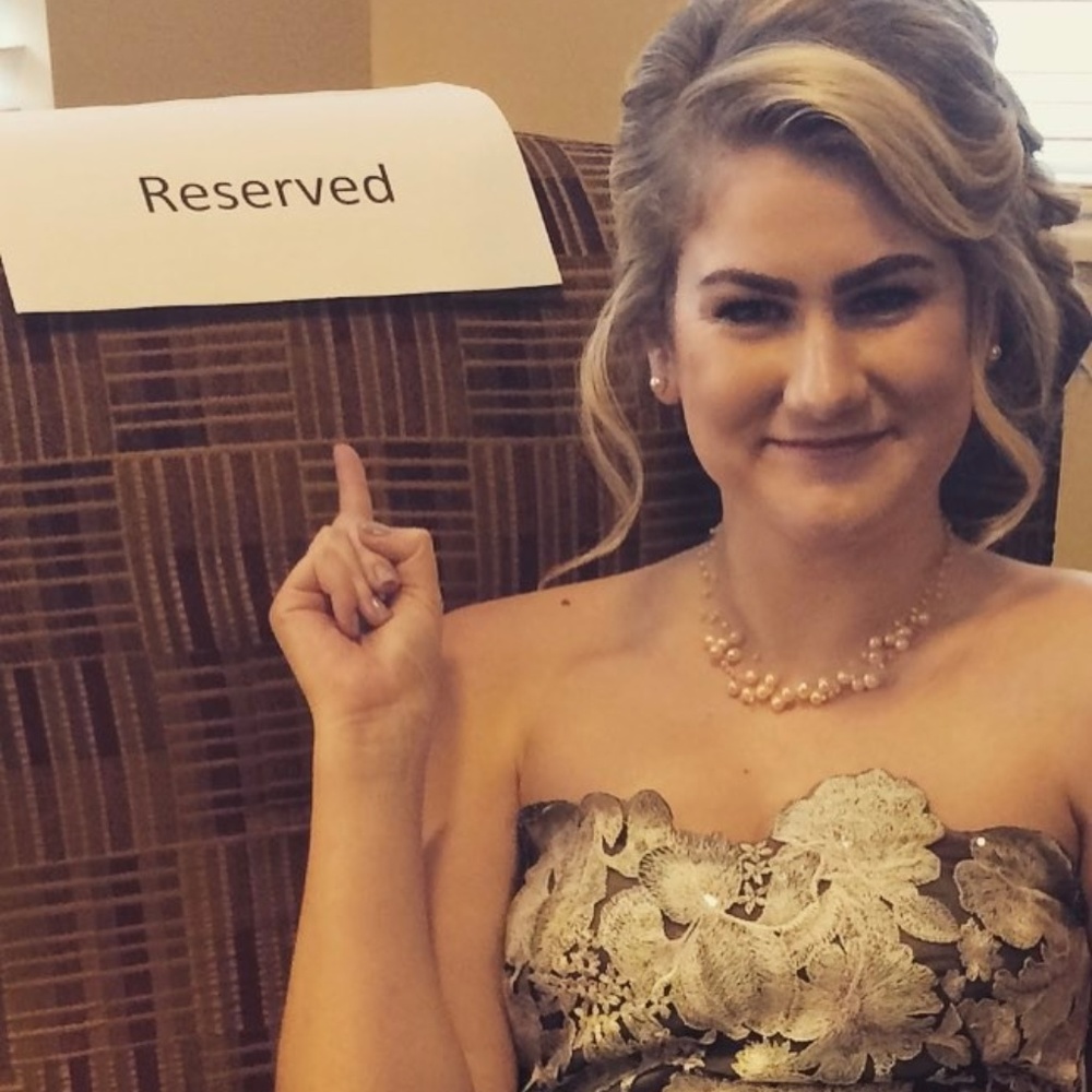 Meet your Posher, Julia